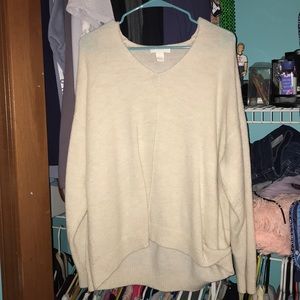 H&M white vneck sweater
